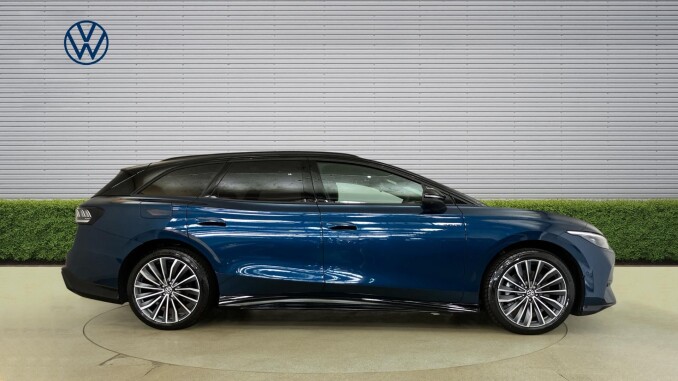 Volkswagen ID.7 250kW 4MOTION GTX Plus 86kWh 5dr Auto Electric Estate - Image 4